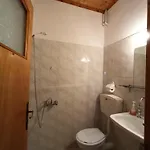 Theodore Apartment *