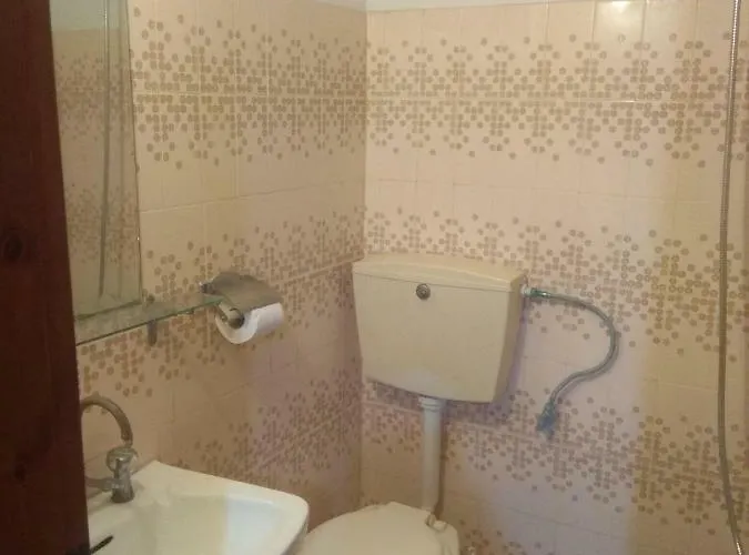 Theodore Apartman Zaháro